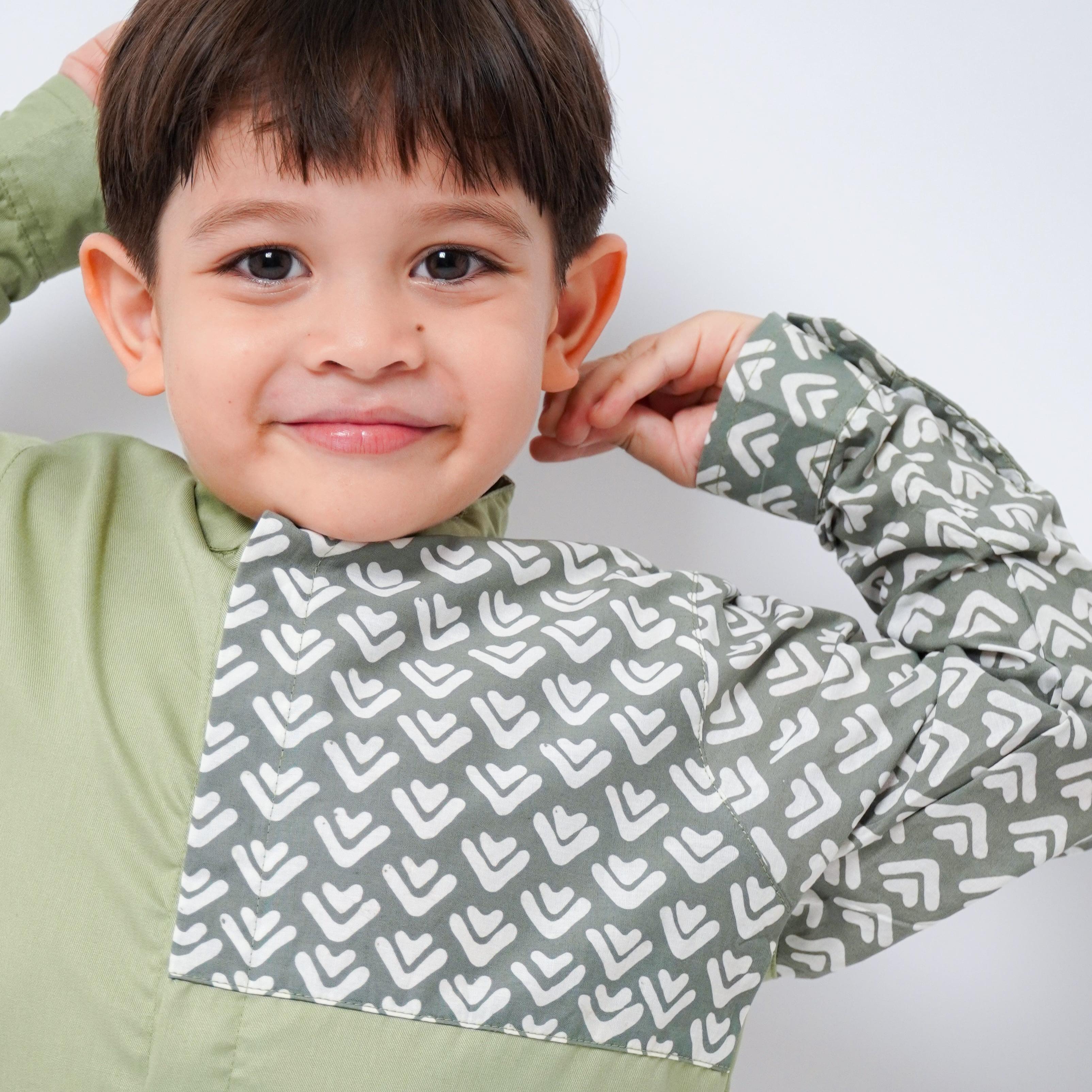 Kemeja Batik Anak Lengan Panjang