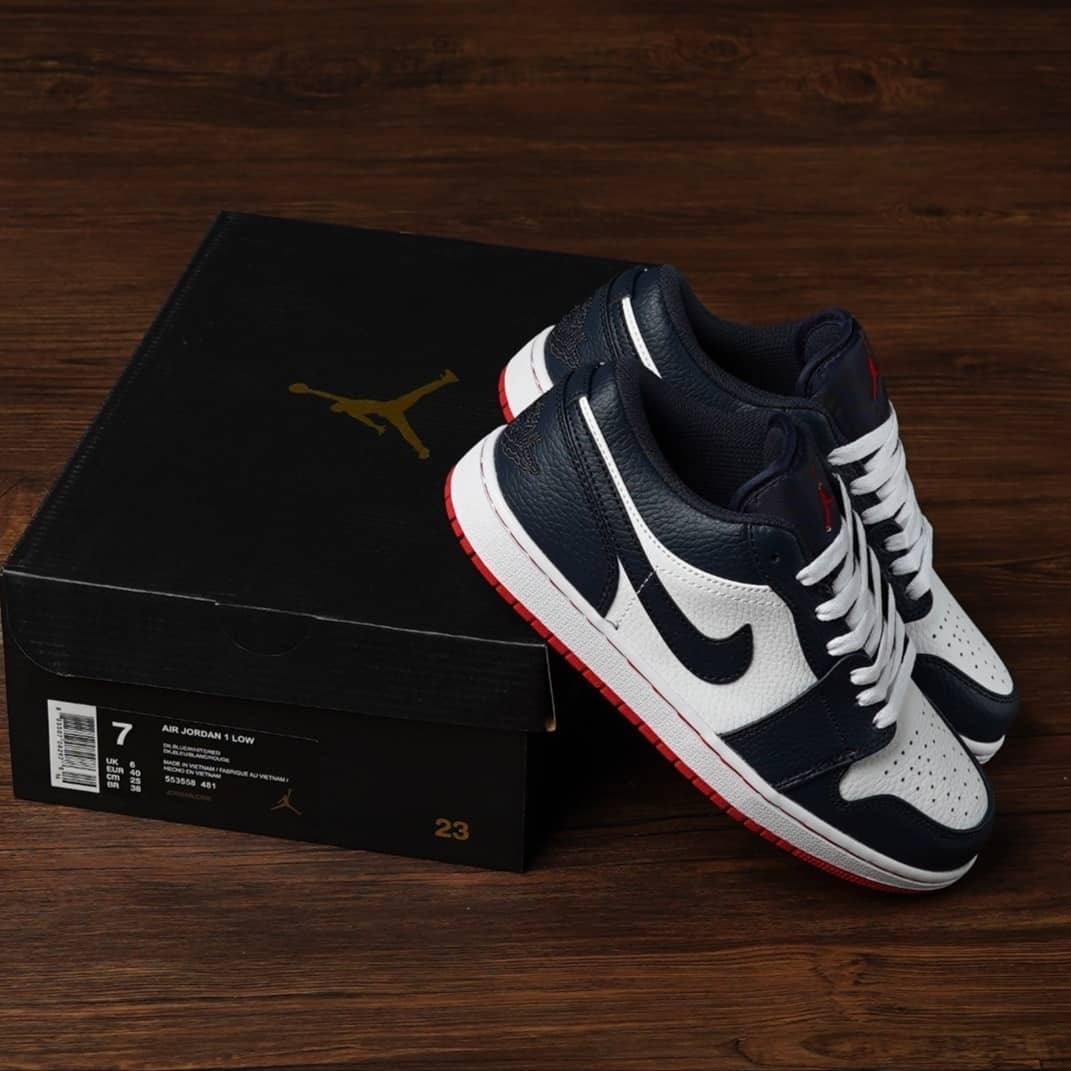 NIKE JORDAN 1 LOW - OBSIDIAN