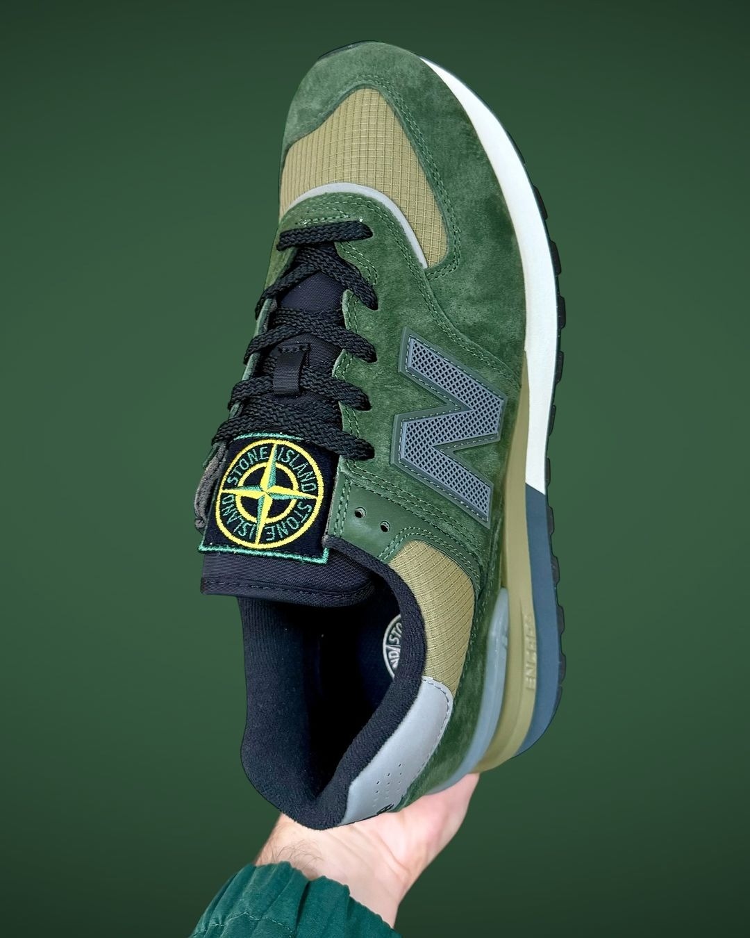 NEW BALANCE 574 X STONE ISLAND "DARK GREEN"
