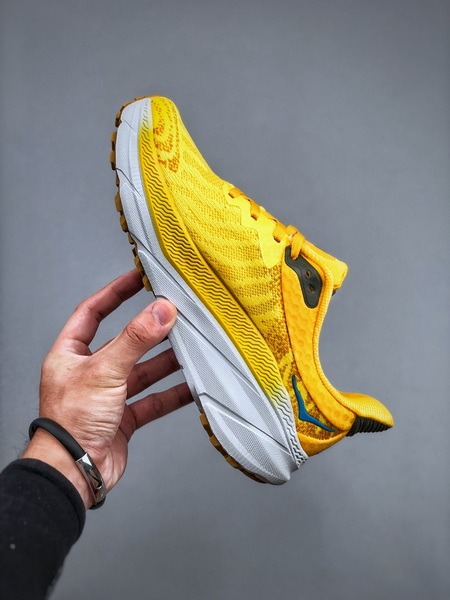 HOKA ONE ONE ATR 7 CHALLENGER - PASSION FRUIT