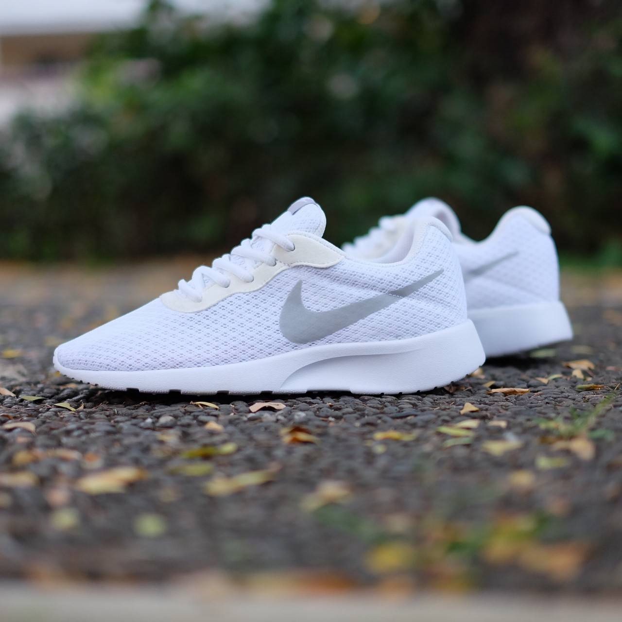 NIKE TANJUN - WHITE SILVER