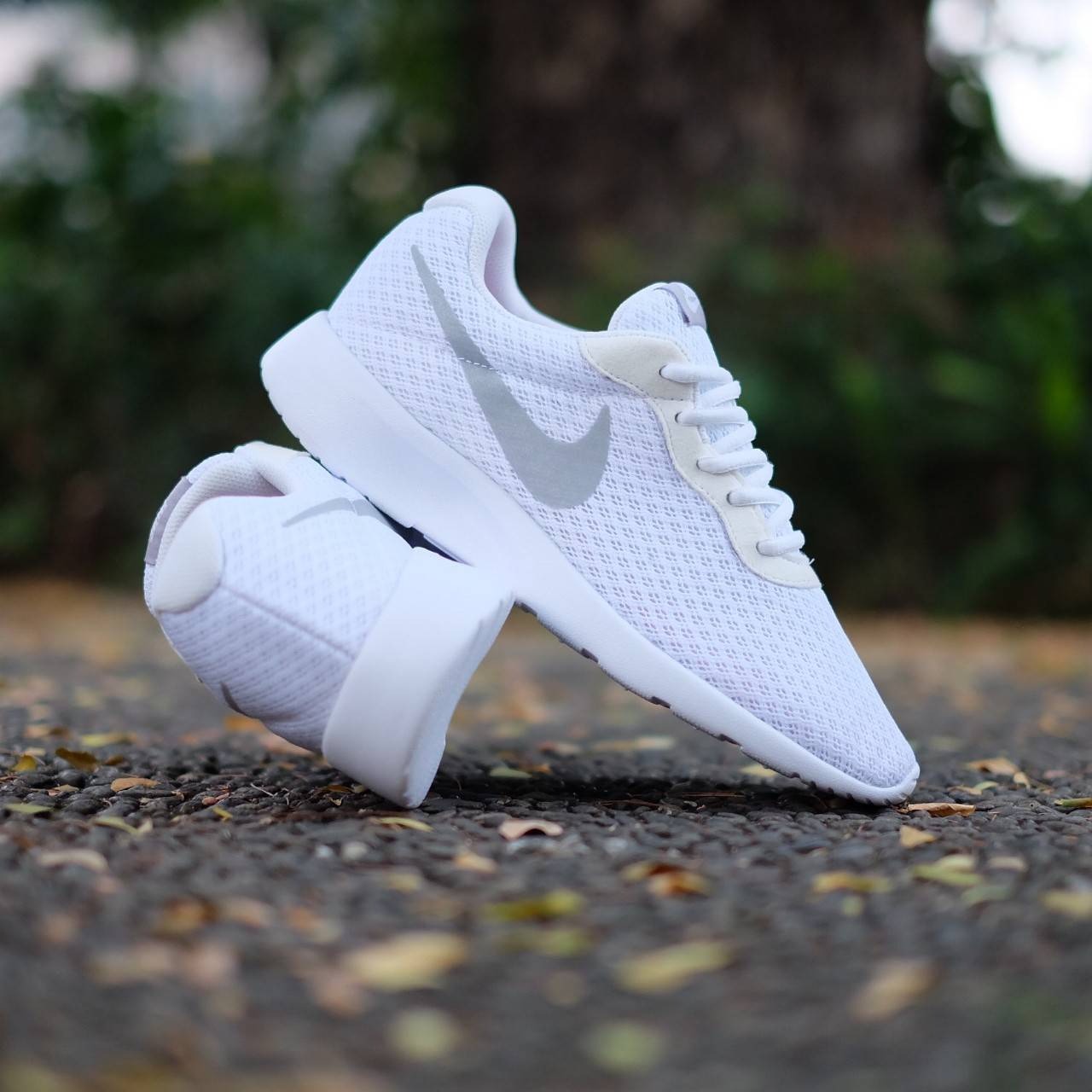 NIKE TANJUN - WHITE SILVER