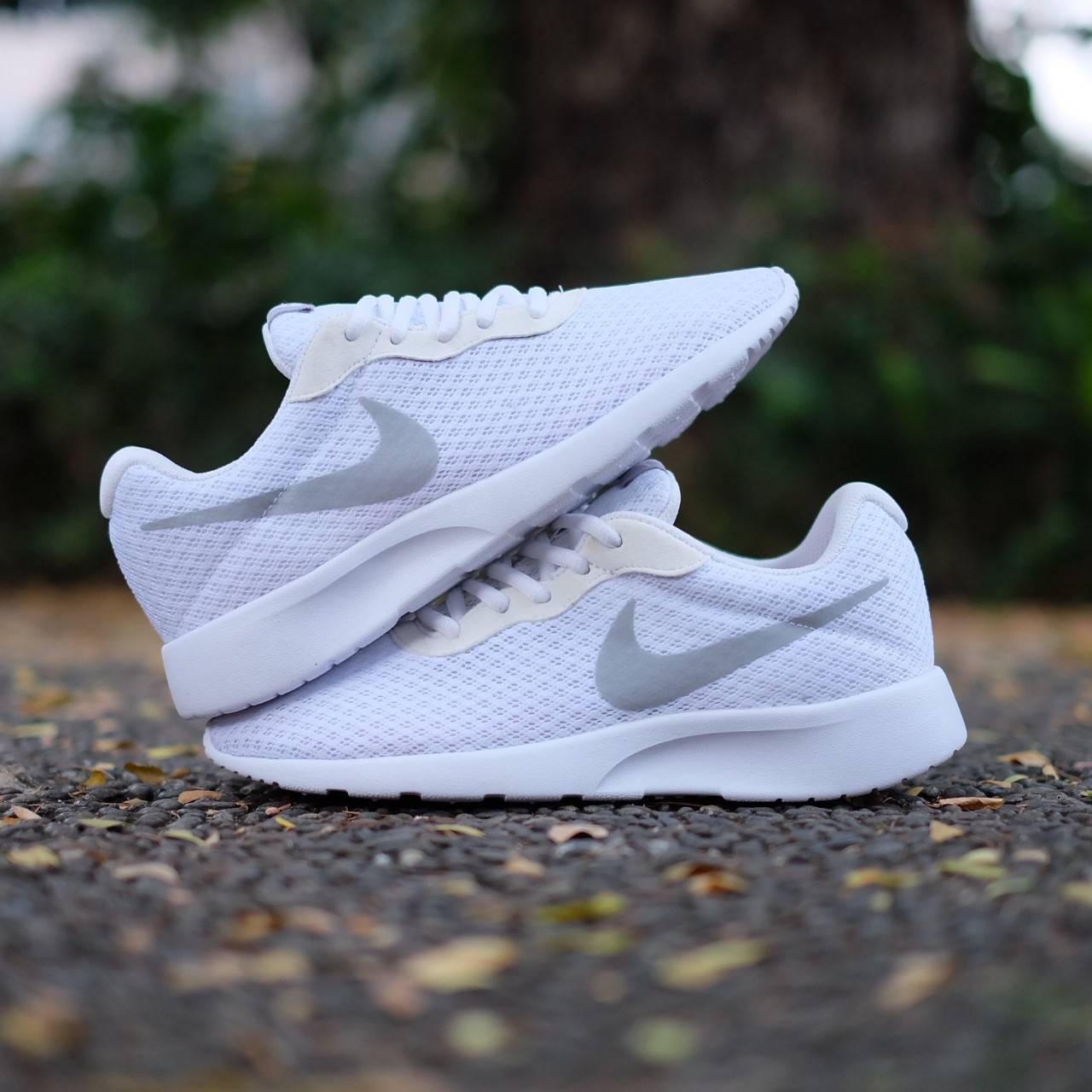 NIKE TANJUN - WHITE SILVER