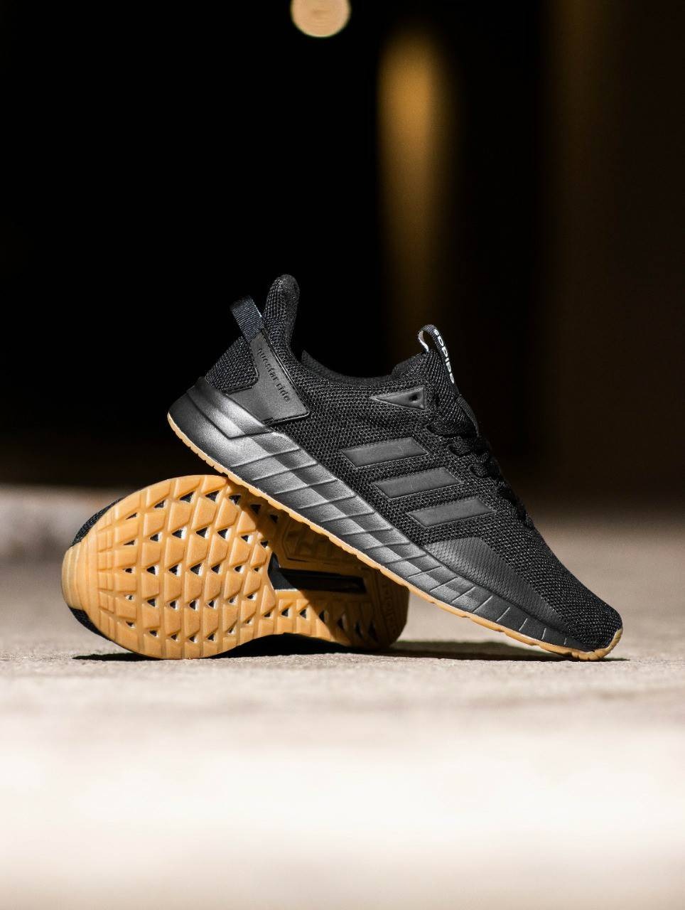 ADIDAS QUESTAR RIDE - BLACK SOLE GUM