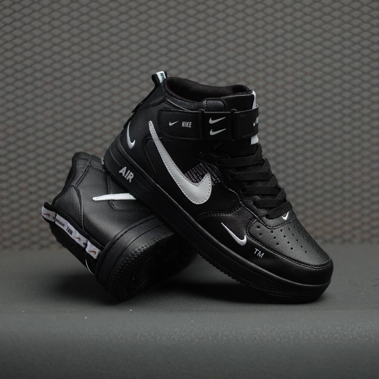 NIKE AF1 07 MID LV8 UTILITY - BLACK