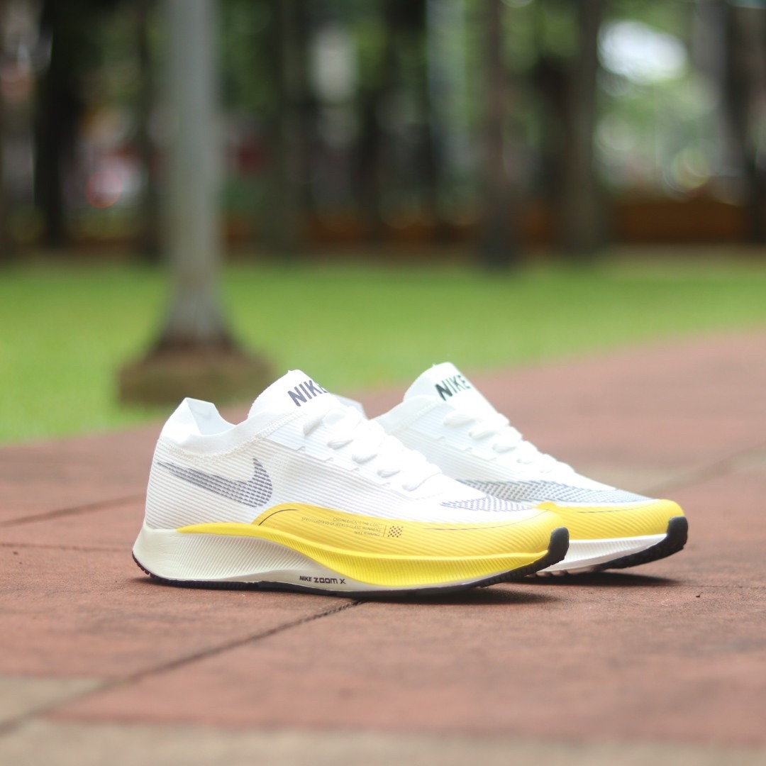 NIKE ZOOMX FLYKNIT BASICS - SERIES
