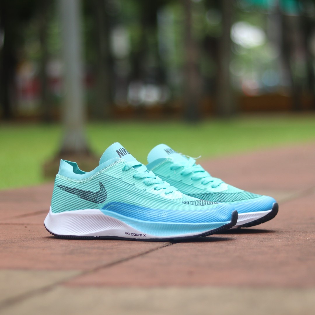 NIKE ZOOMX FLYKNIT BASICS - SERIES