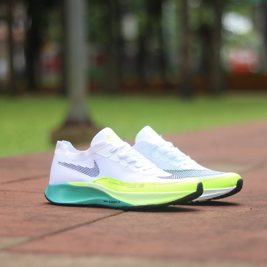 NIKE ZOOMX FLYKNIT BASICS - SERIES