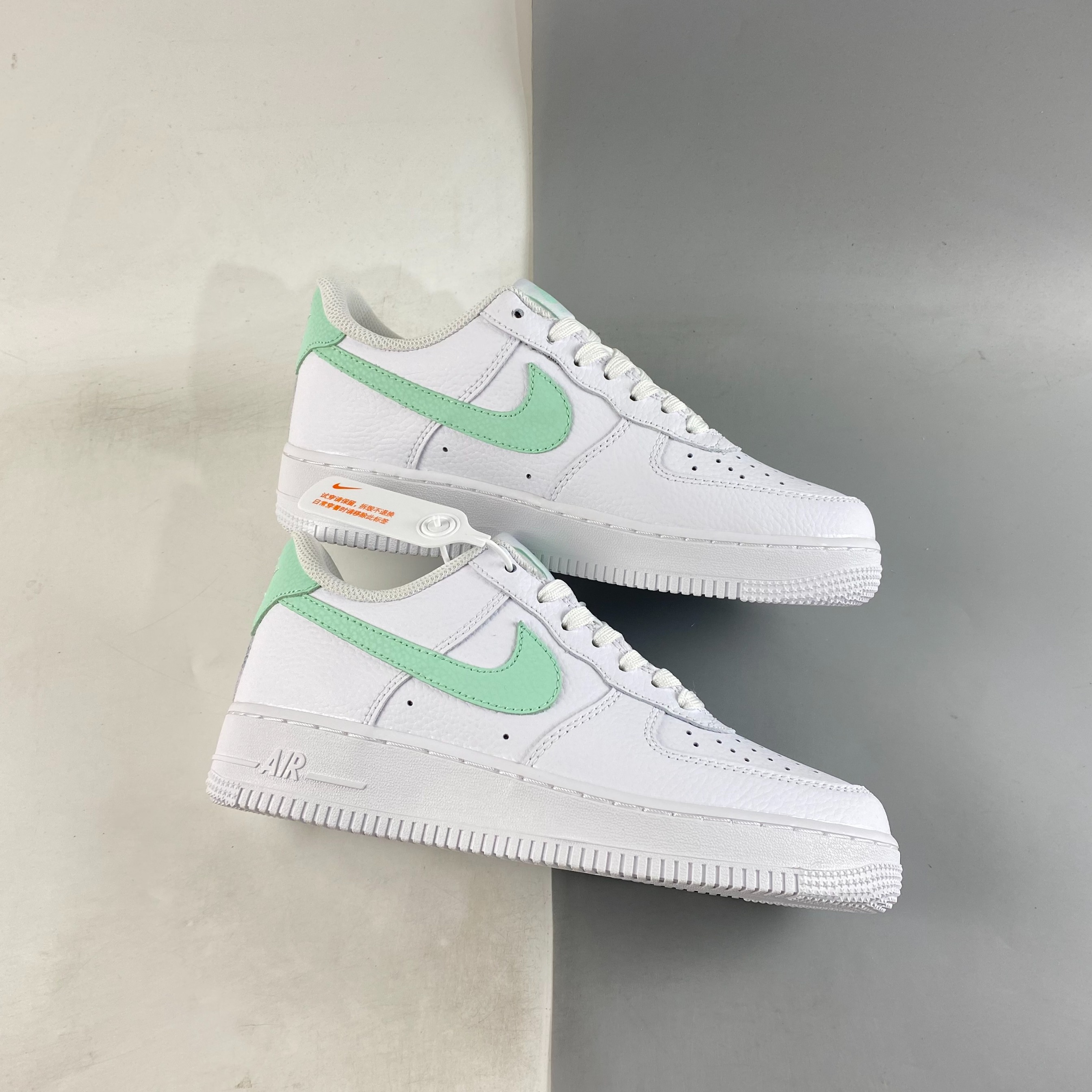 NIKE AIR FORCE 1 - WHITE MINT FOAM