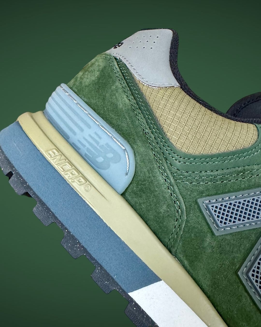 NEW BALANCE 574 X STONE ISLAND "DARK GREEN"