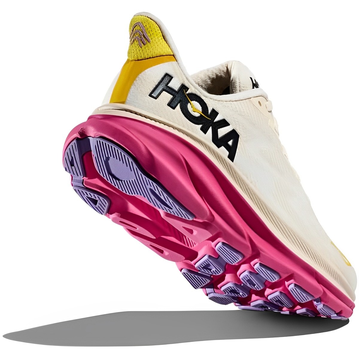 HOKA ONE ONE CLIFTON 9 - EGGNOG PINK