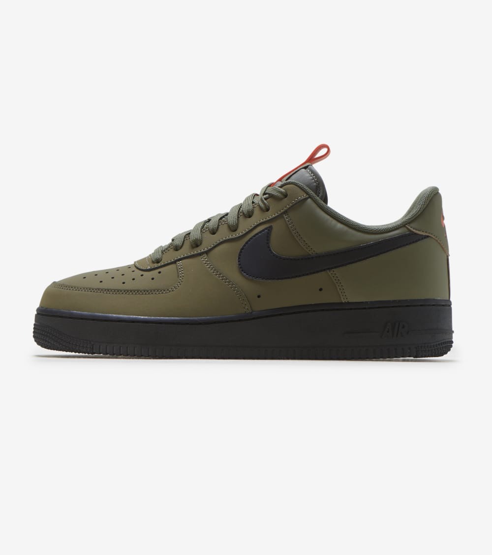 NIKE AIR FORCE 1 - MEDIUM OLIVE