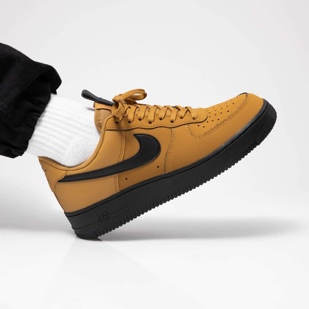 NIKE AIR FORCE 1 - WHEAT BLACK