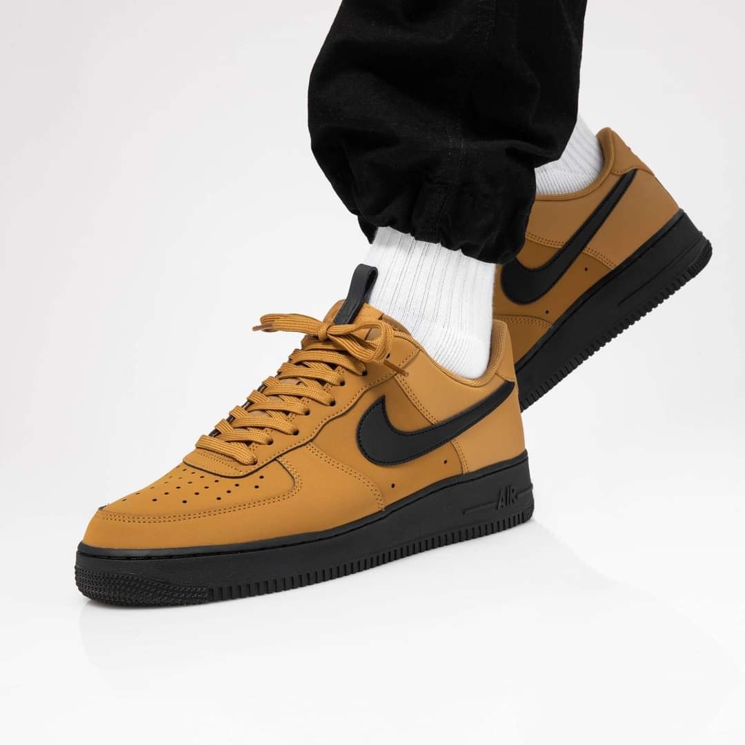 NIKE AIR FORCE 1 - WHEAT BLACK