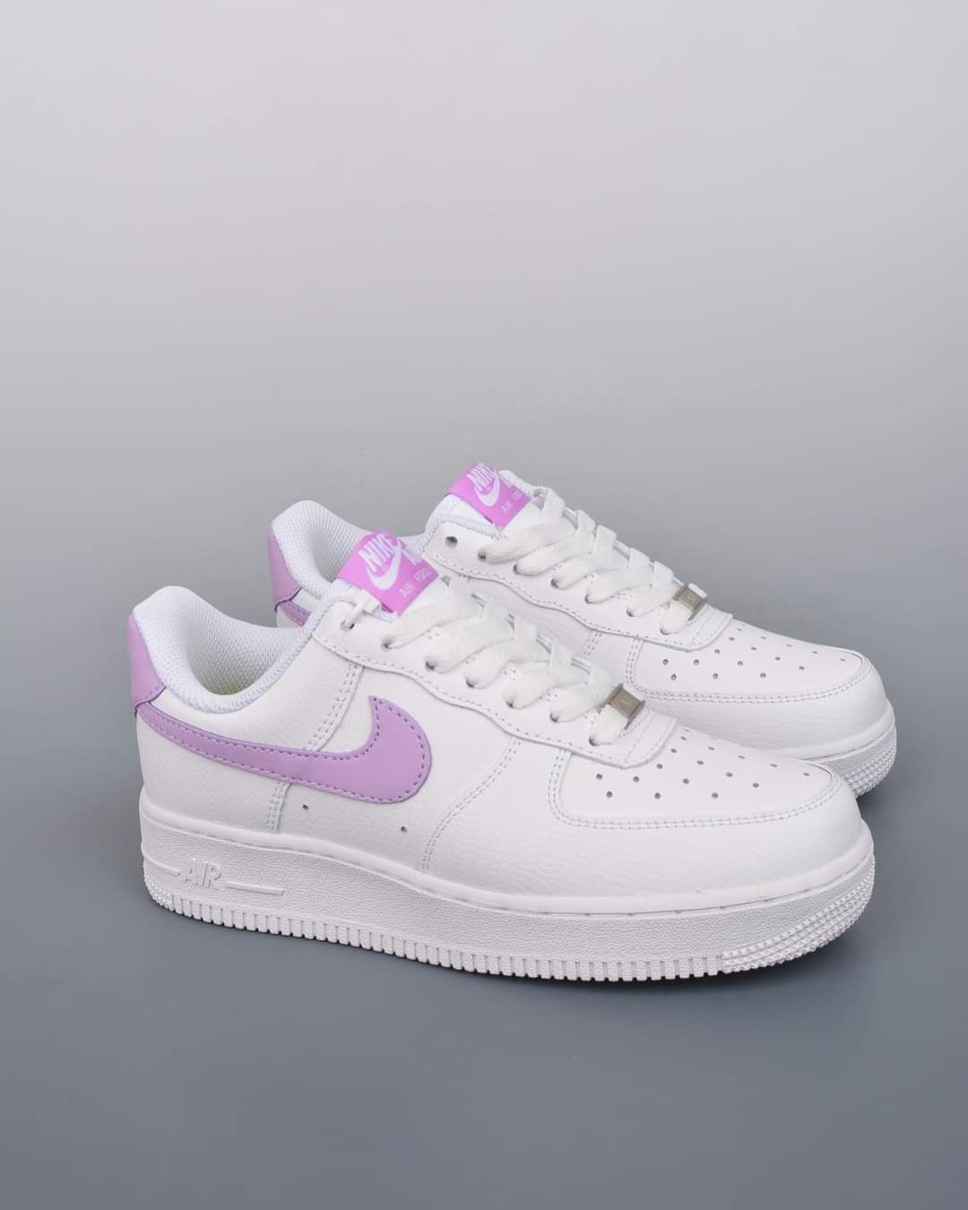 NIKE AIR FORCE 1 - WHITE LILAC