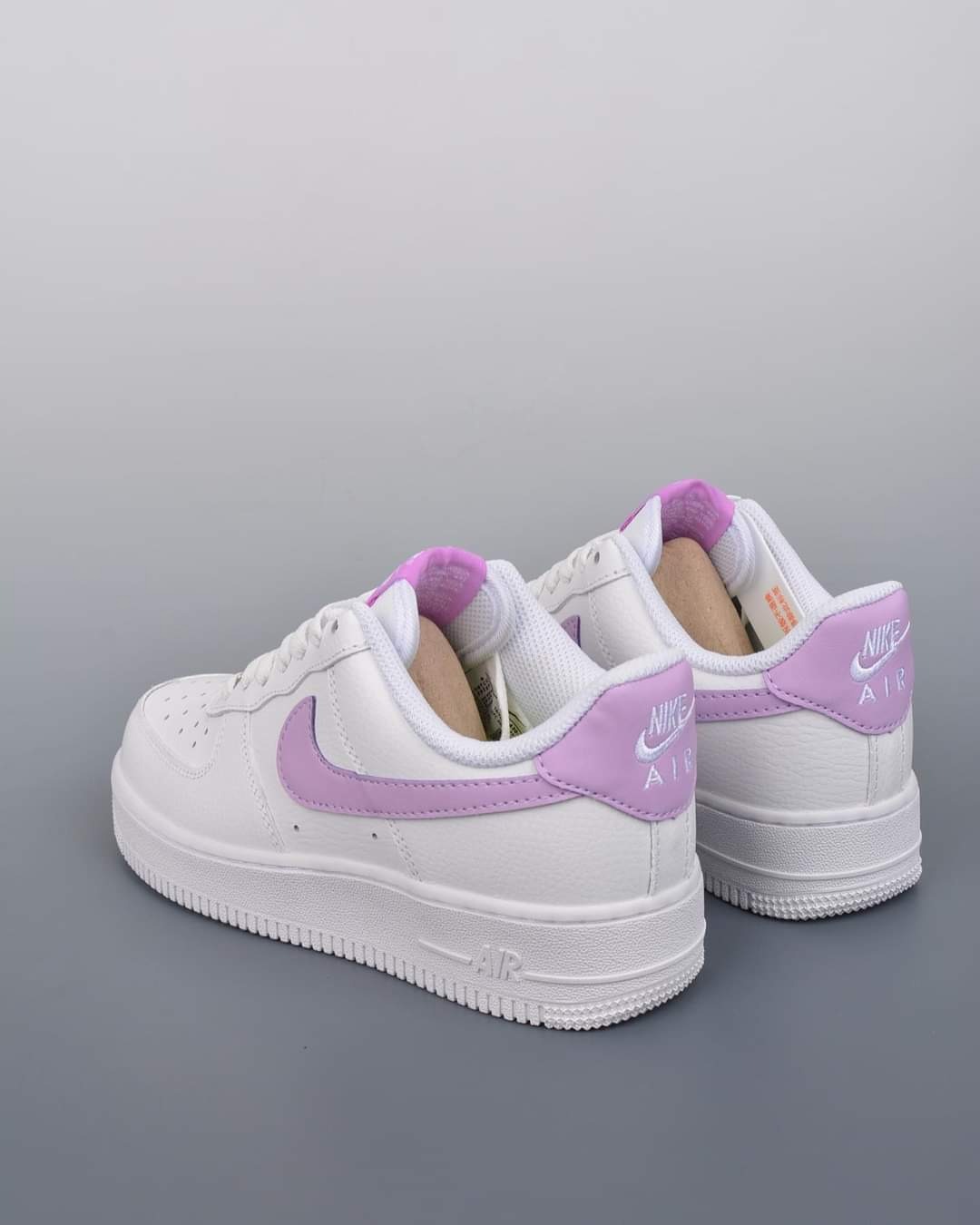 NIKE AIR FORCE 1 - WHITE LILAC