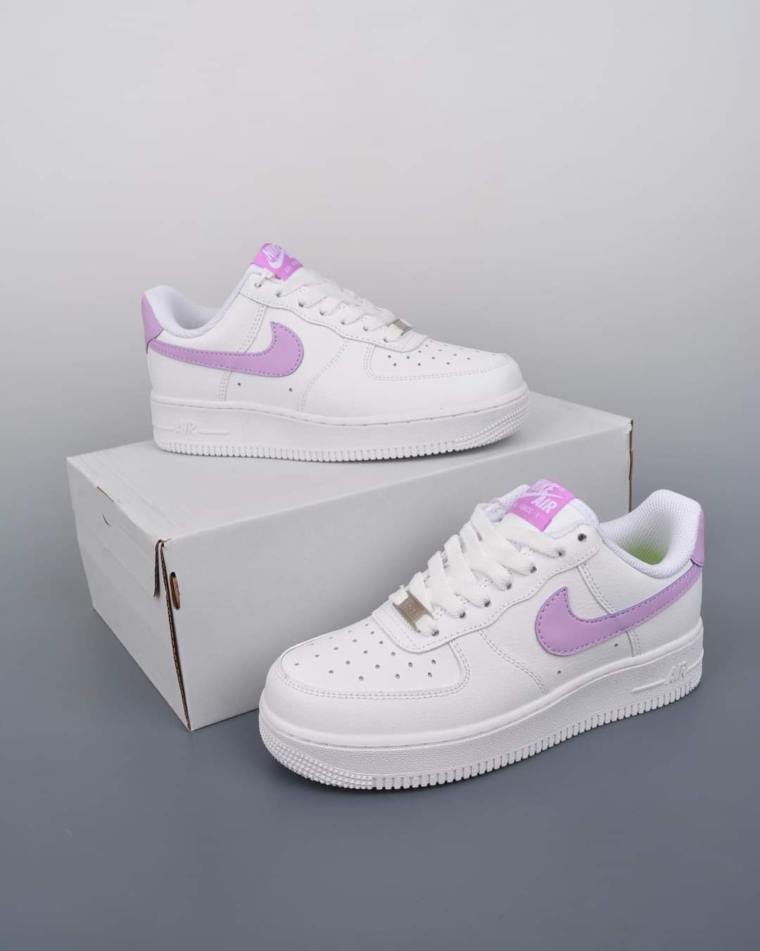 NIKE AIR FORCE 1 - WHITE LILAC
