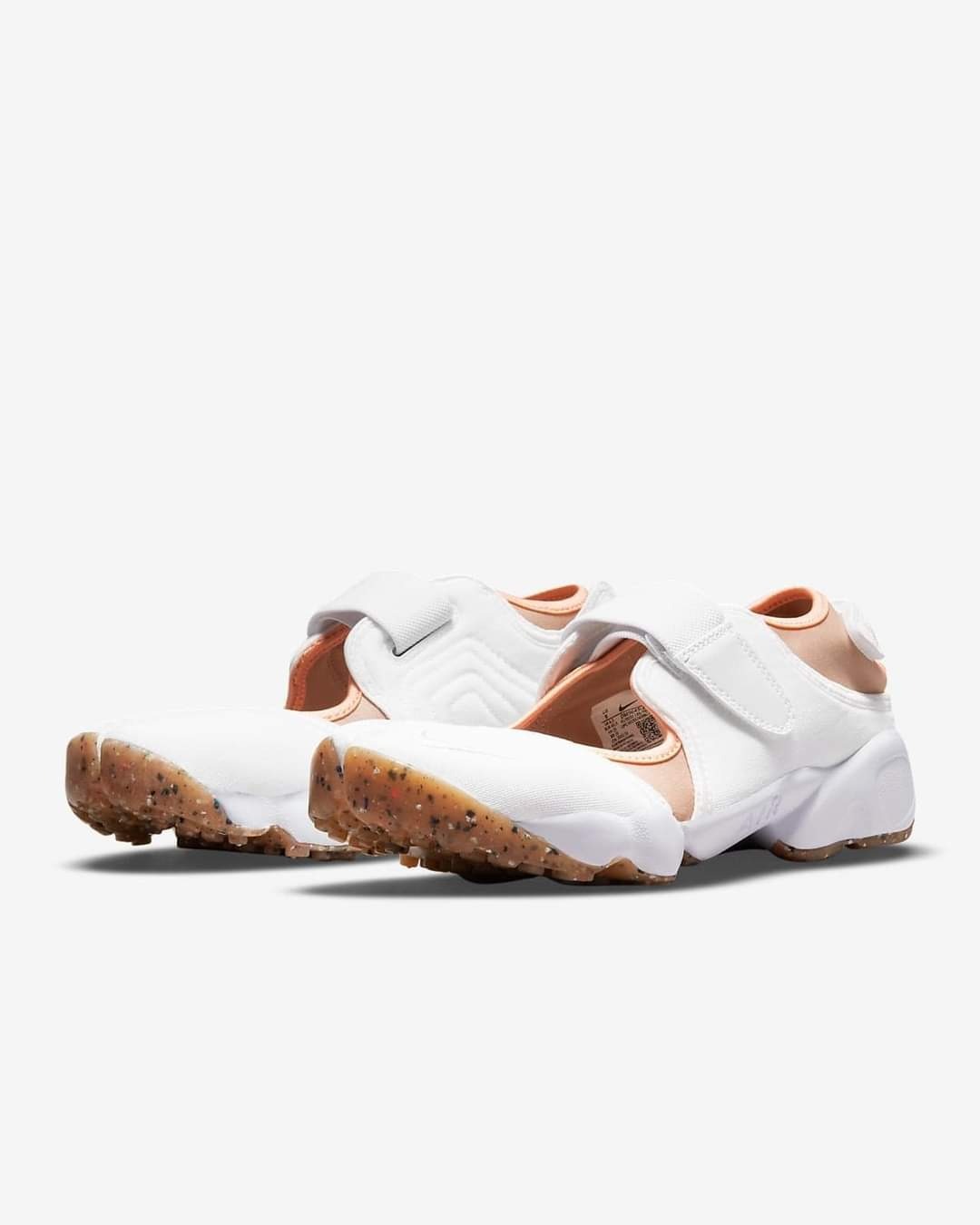 NIKE AIR RIFT 2022