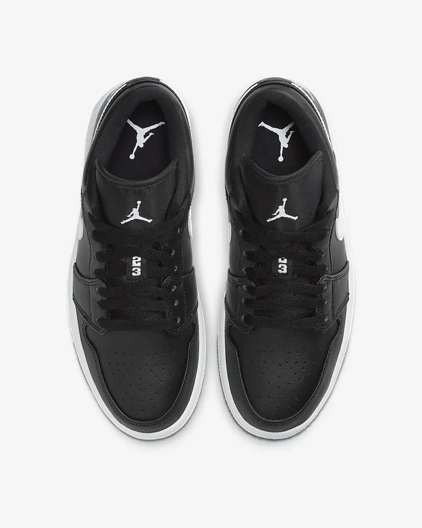 NIKE AIR JORDAN 1 LOW - BLACK WHITE
