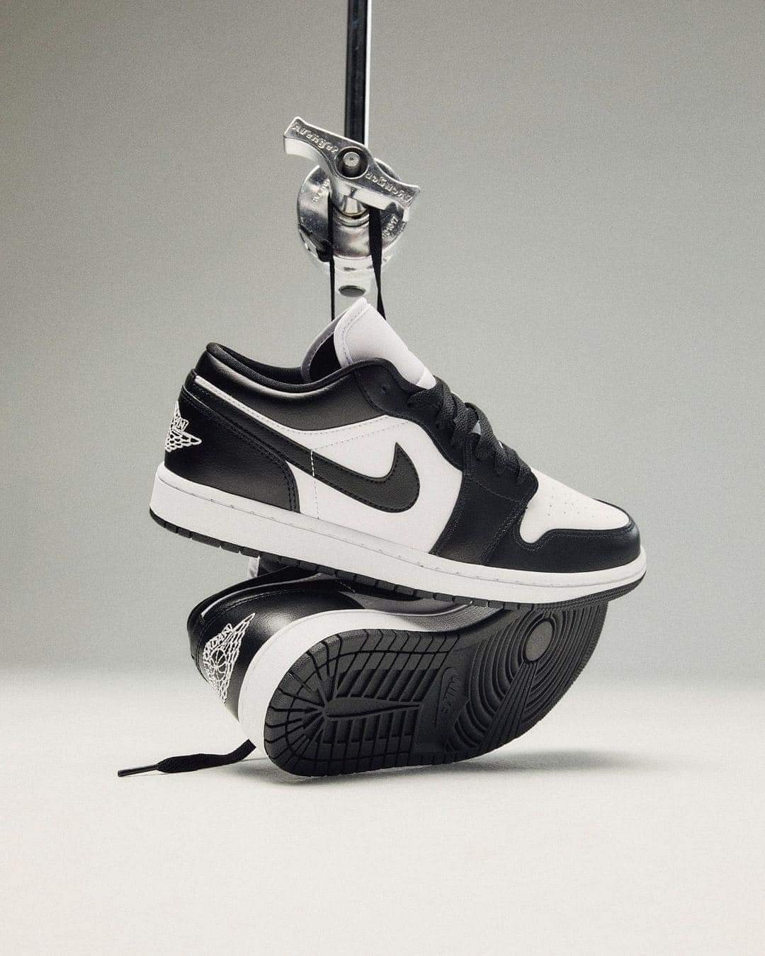 NIKE JORDAN 1 LOW - PANDA