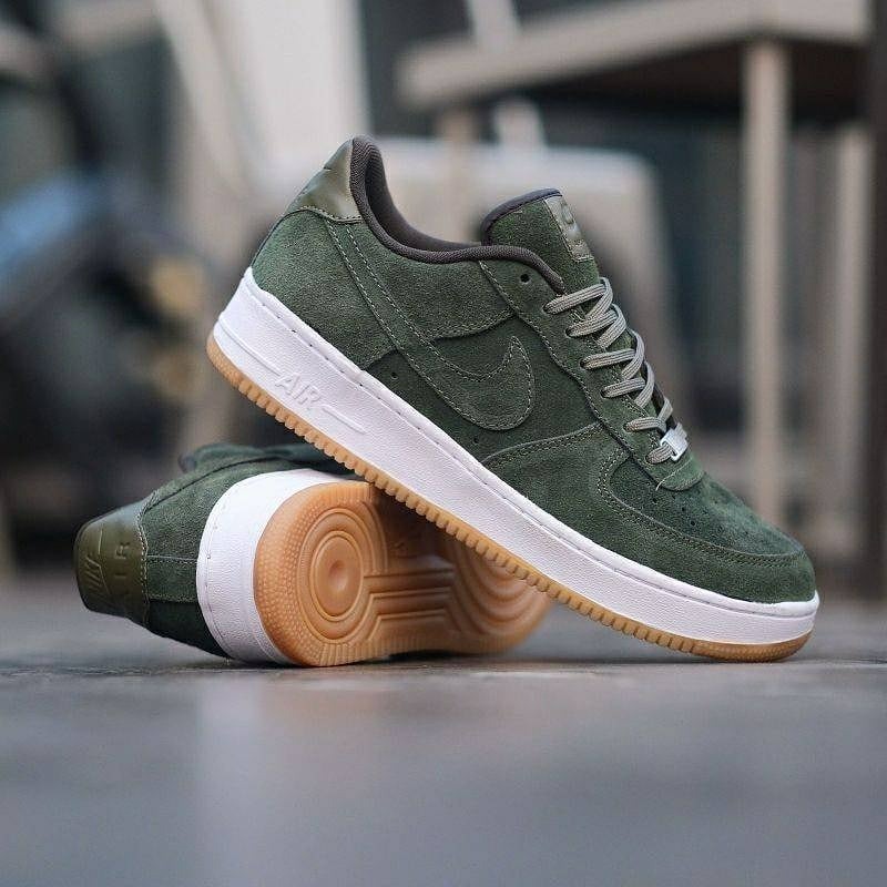 NIKE AF1 SUEDE - OLIVE GUM