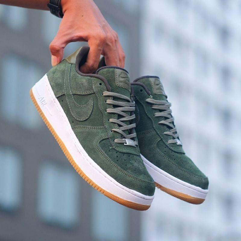 NIKE AF1 SUEDE - OLIVE GUM
