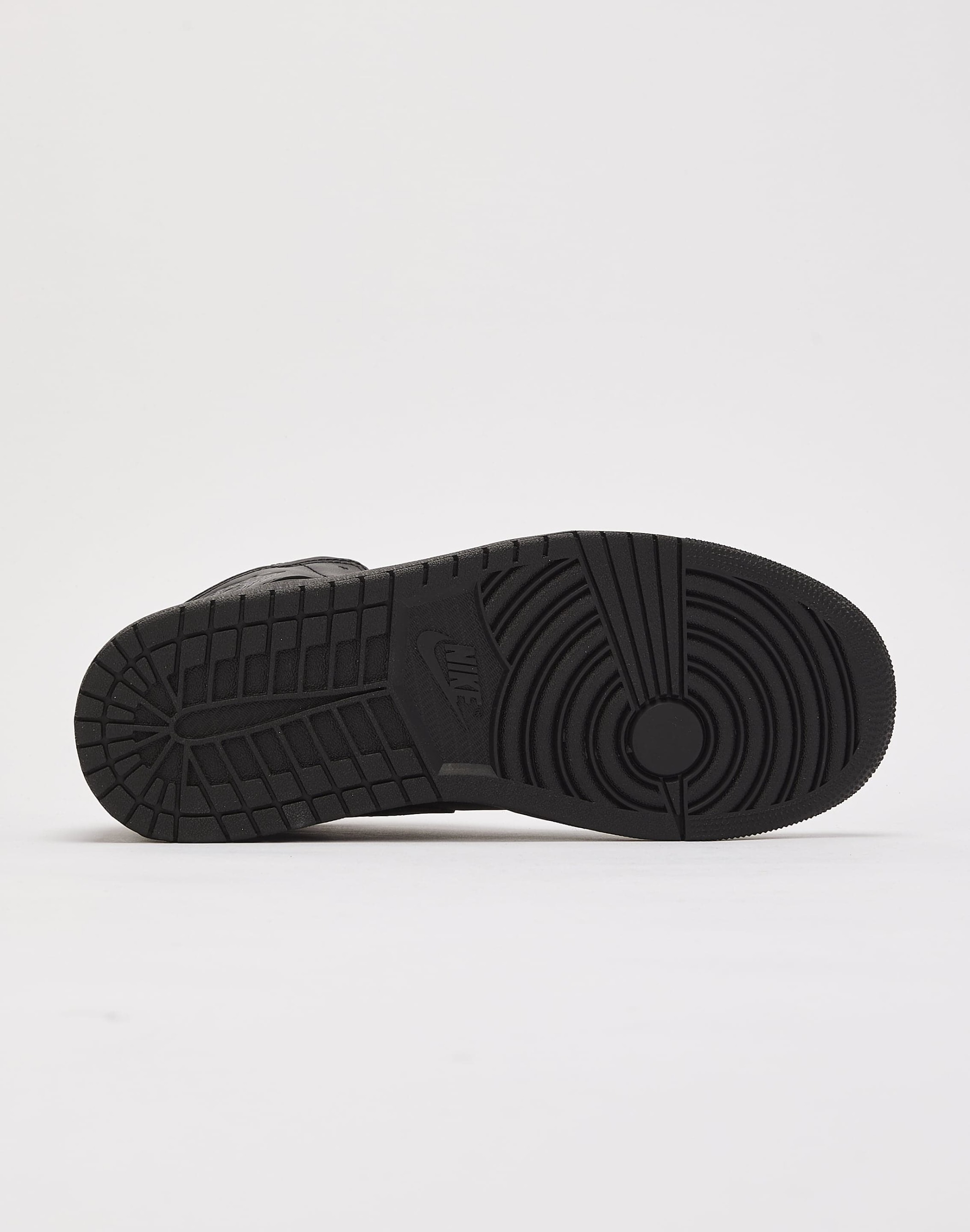 NIKE AIR JORDAN 1 HIGH - TRIPLE BLACK