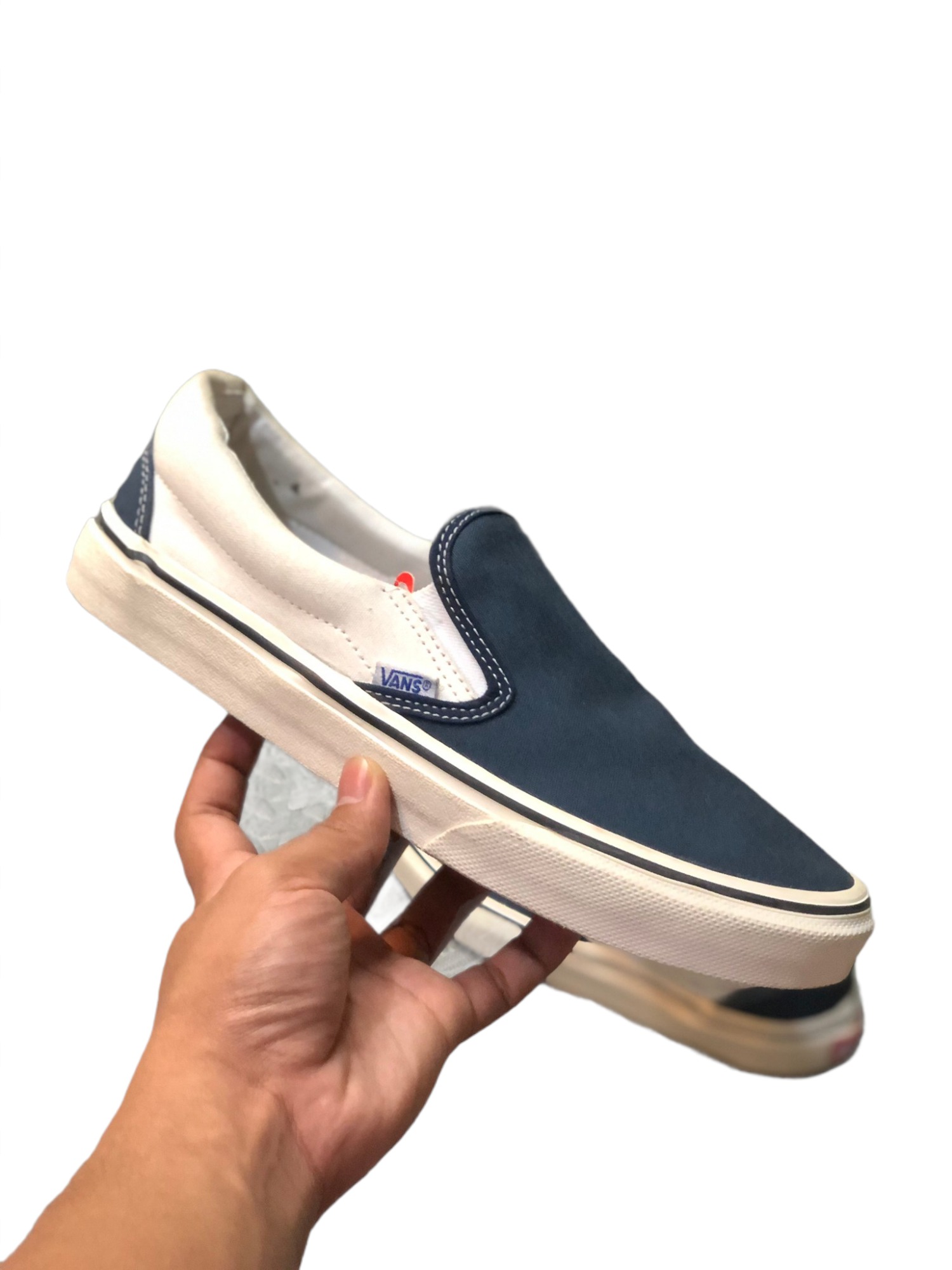 VANS VAULT LX SLIP ON - RESALE