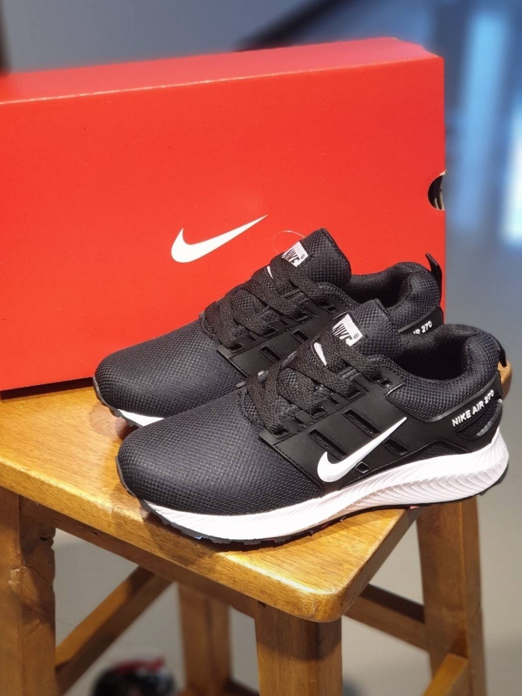 KIDS - NIKE AIR MAX 270 BLACK WHITE