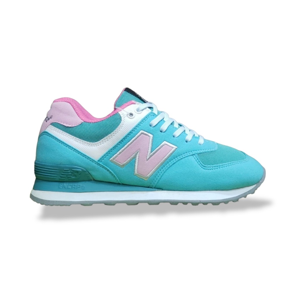 NEW BALANCE 574 CLASSIC WOMAN SERIES