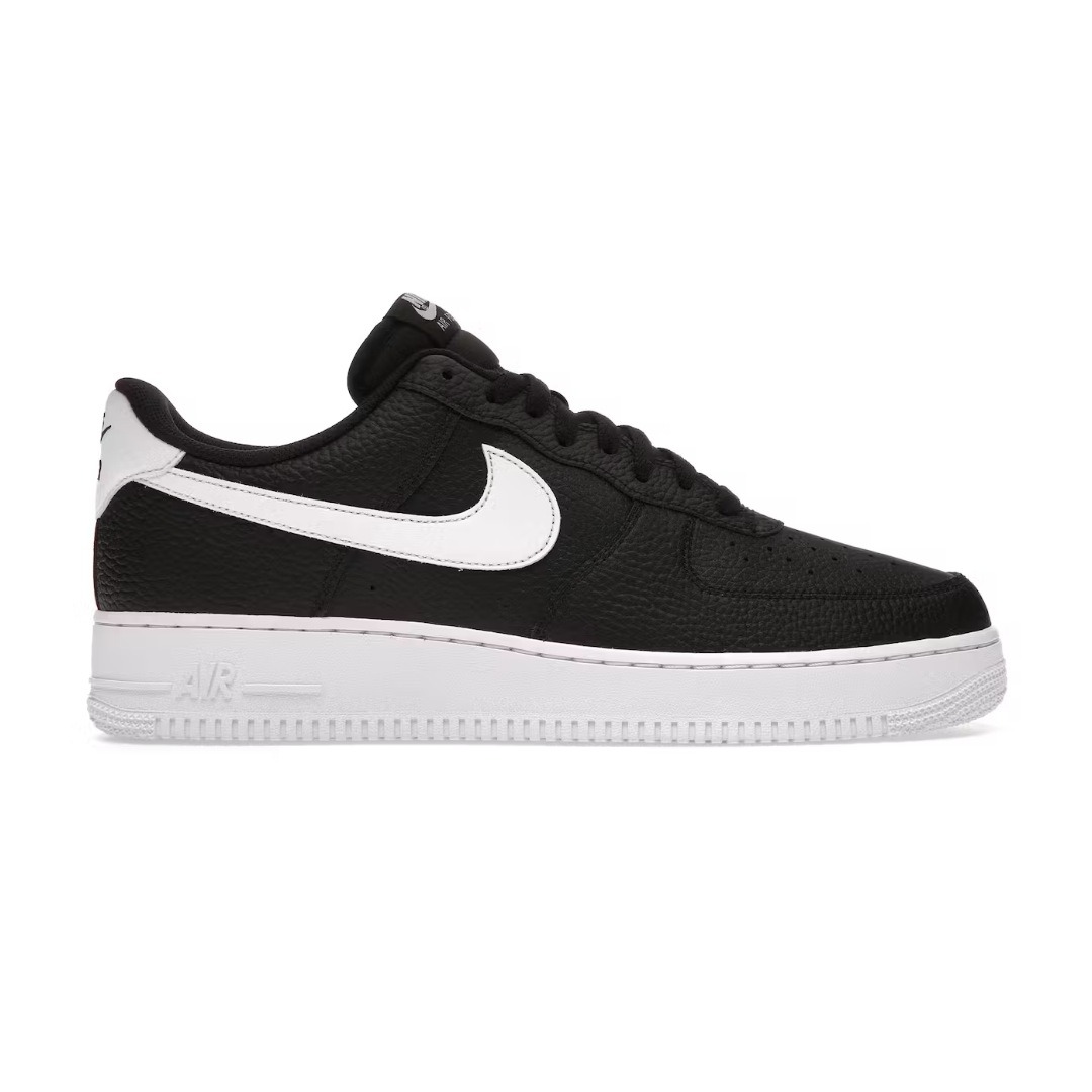 NIKE AIR FORCE 1 - BLACK WHITE