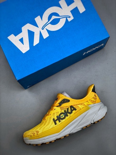 HOKA ONE ONE ATR 7 CHALLENGER - PASSION FRUIT