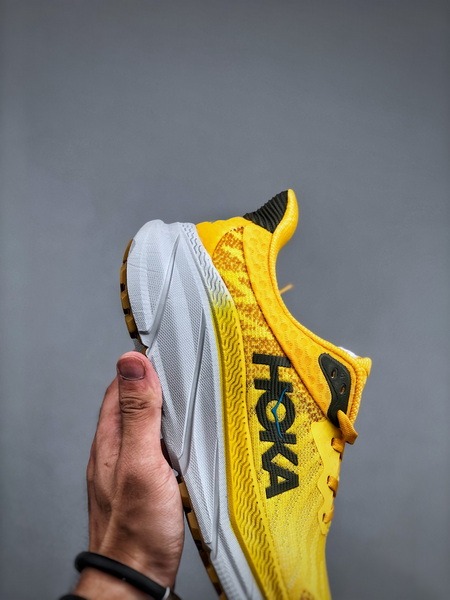 HOKA ONE ONE ATR 7 CHALLENGER - PASSION FRUIT