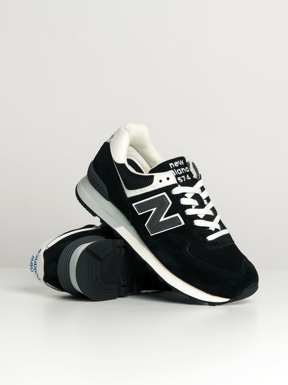 NEW BALANCE 574 - BLACK WHITE