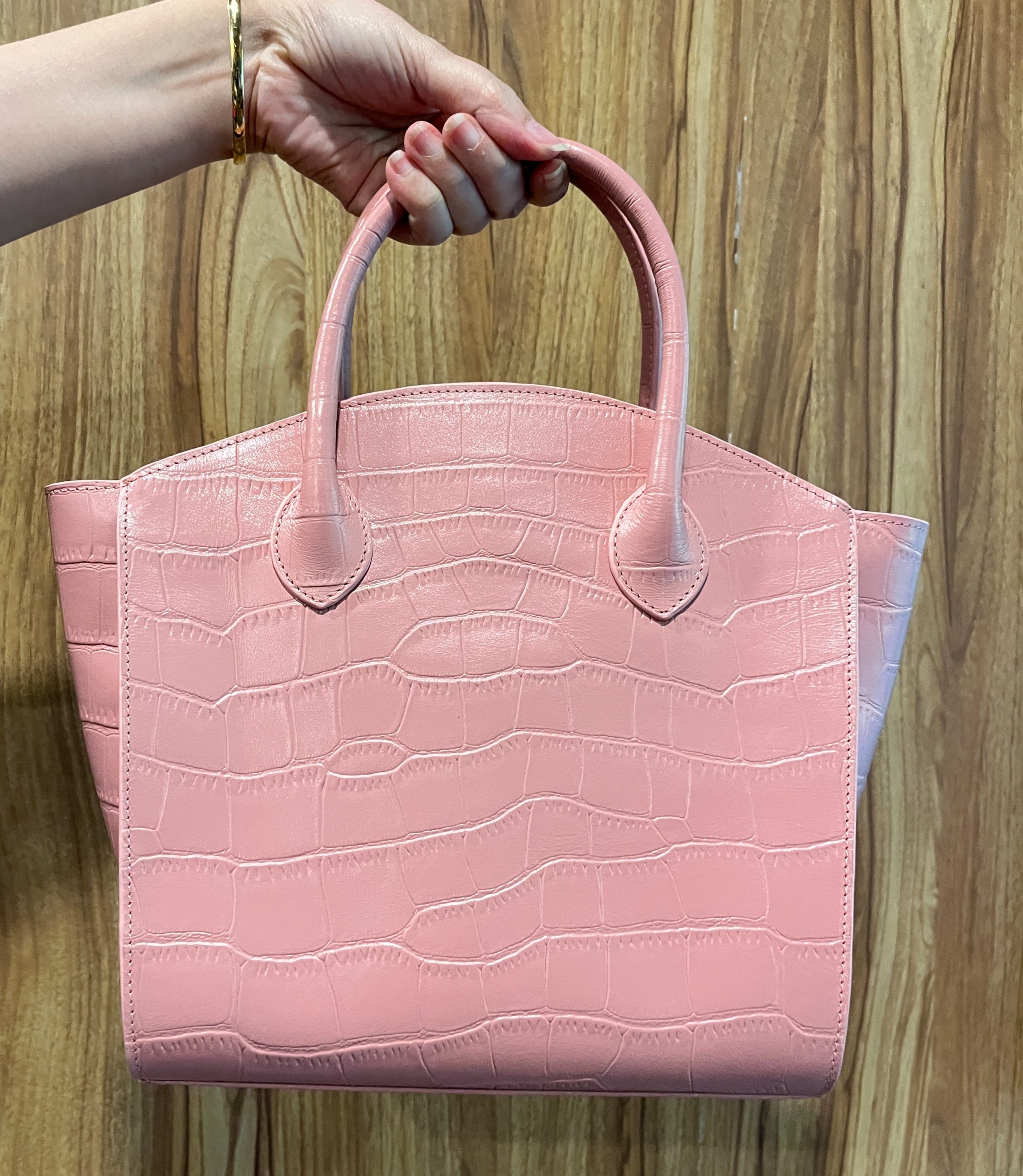 Priel x YBI  Pink Turtle Sofia Medium Bag