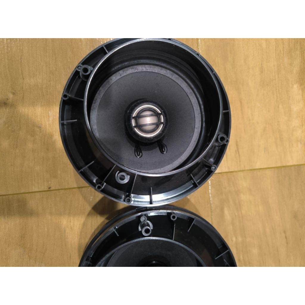 second HOGTUNES speaker 462F-RM