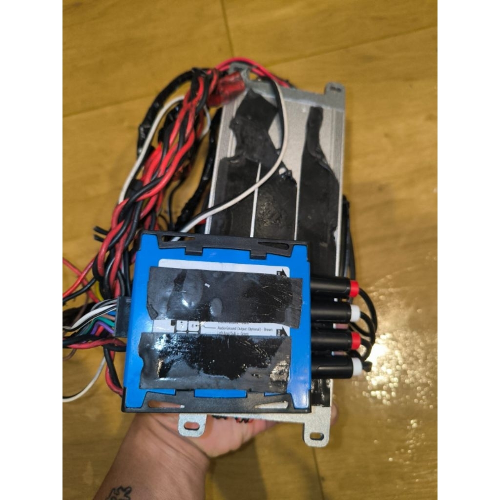 soundstream ST4.1200D 1200W 4channel