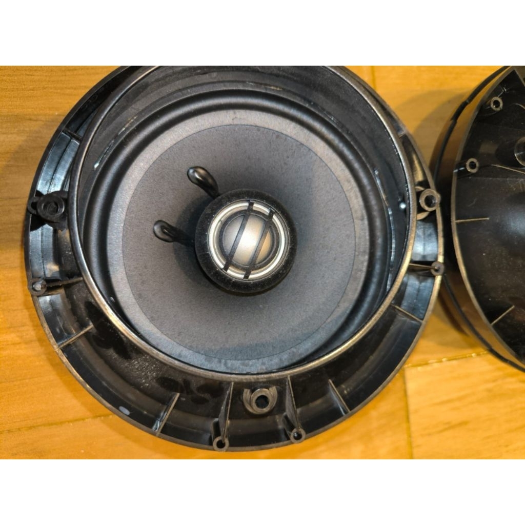 second HOGTUNES speaker 462F-RM