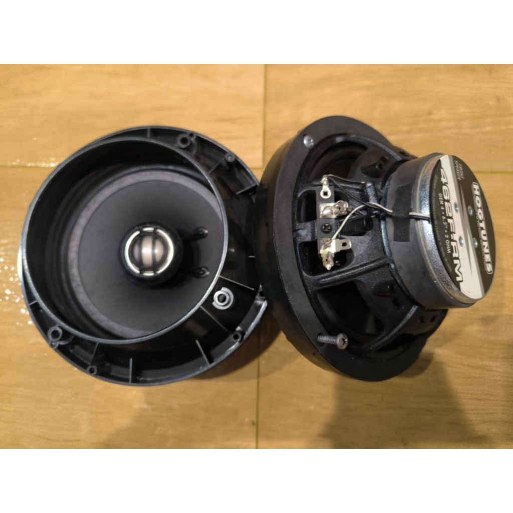 second HOGTUNES speaker 462F-RM