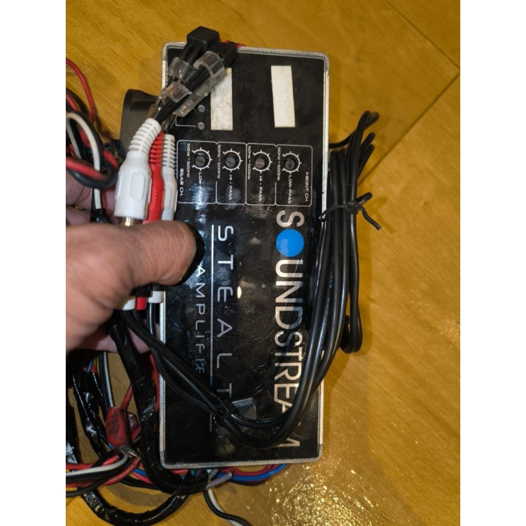 soundstream ST4.1200D 1200W 4channel