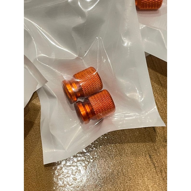 TUTUP pentil harley davidson POLOS import