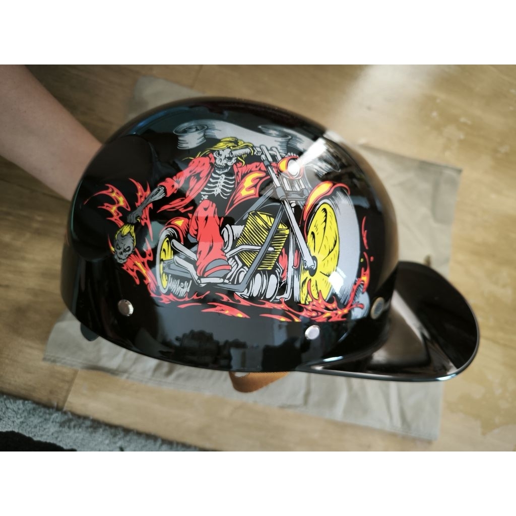 HELM ALLSIZE UNISEX IMPORT retro