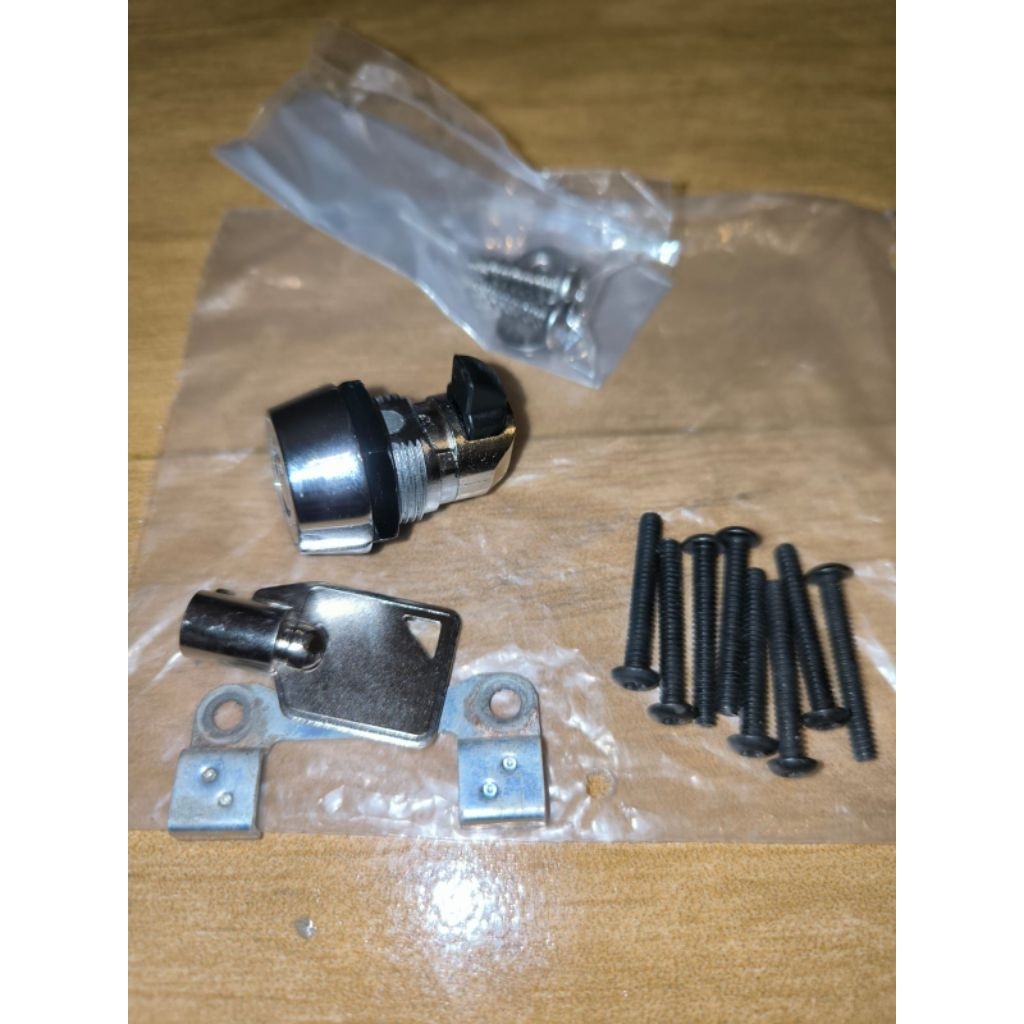KUNCI TUTUP TANK BENSIN Touring SECOND GENUINE ORIGINAL