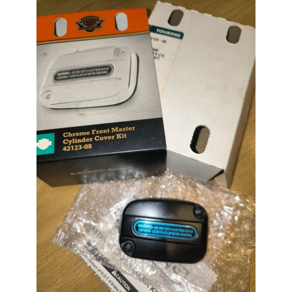 Black Front Master Cylinder COVER KIT