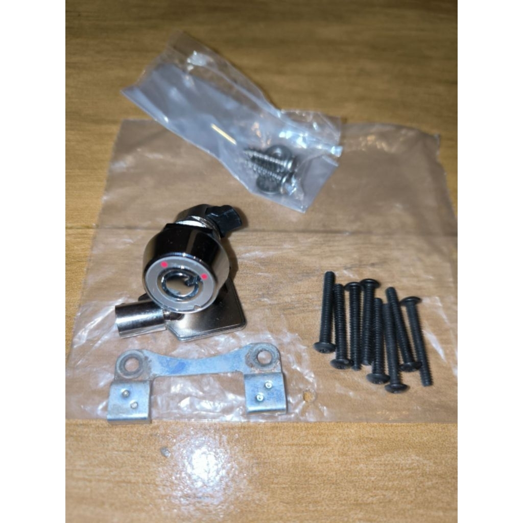 KUNCI TUTUP TANK BENSIN Touring SECOND GENUINE ORIGINAL