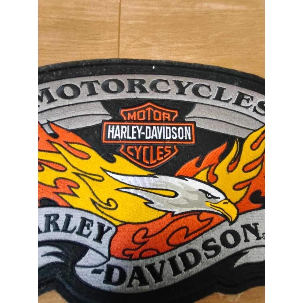 patch Harley Davidson dengan DESIGN api merah jambu dan logo HARLEY DAVIDSON