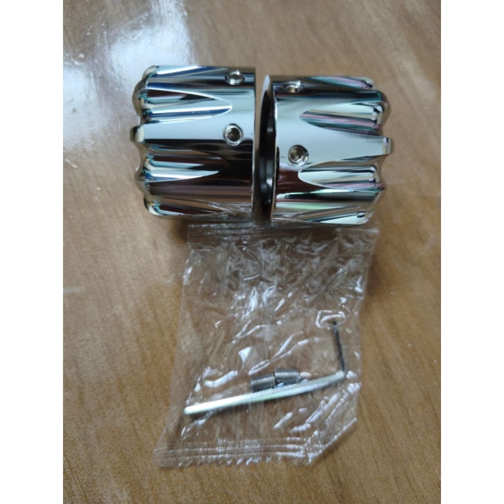 AXEL NUT COVER FRONT CAP UNIVERSAL
