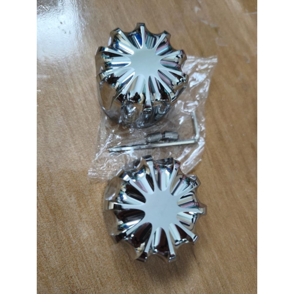 AXEL NUT COVER FRONT CAP UNIVERSAL