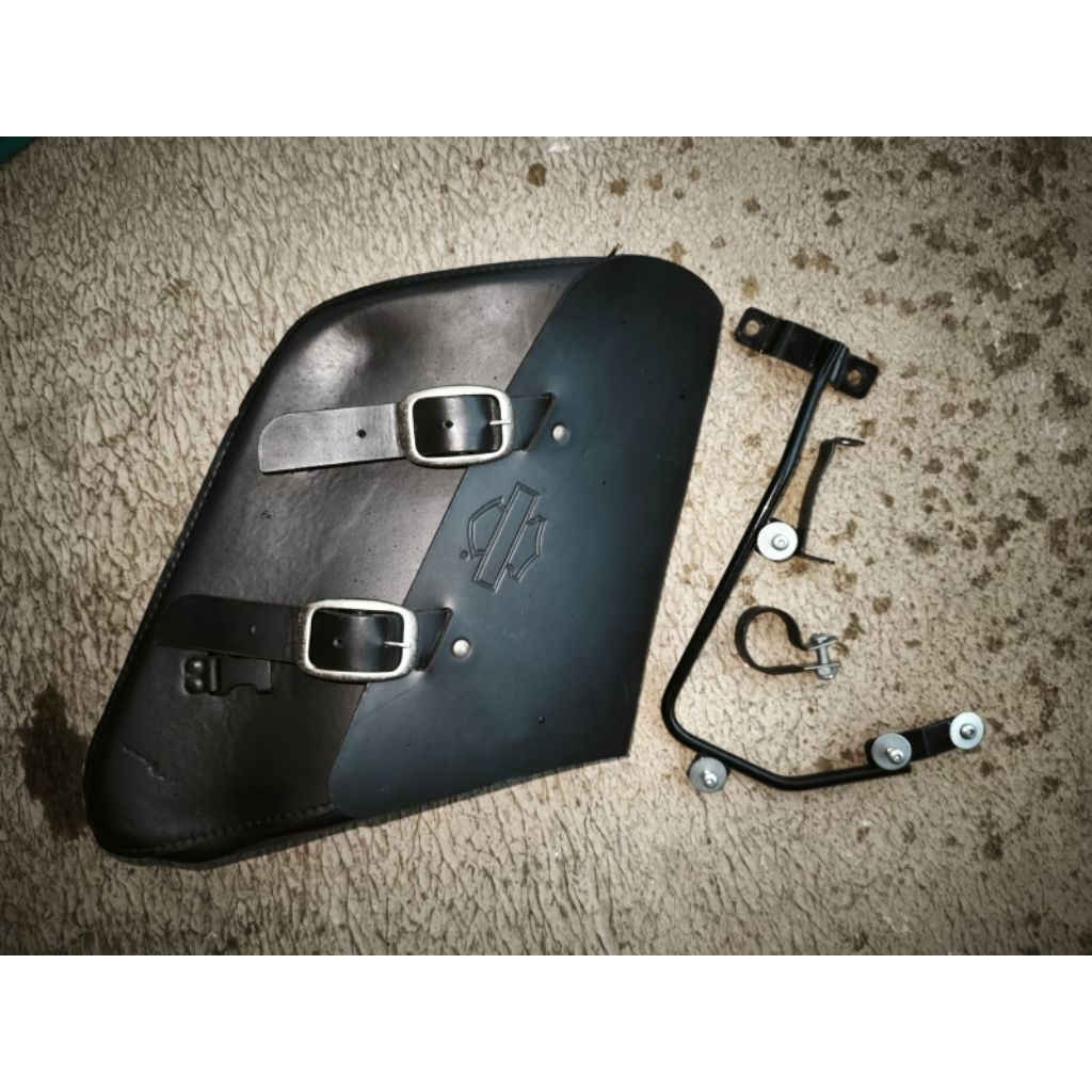 SIDEBAG SECOND ORIGINAL for Sportster or SOFTAIL Harley Davidson motorcycles kondisi 85%