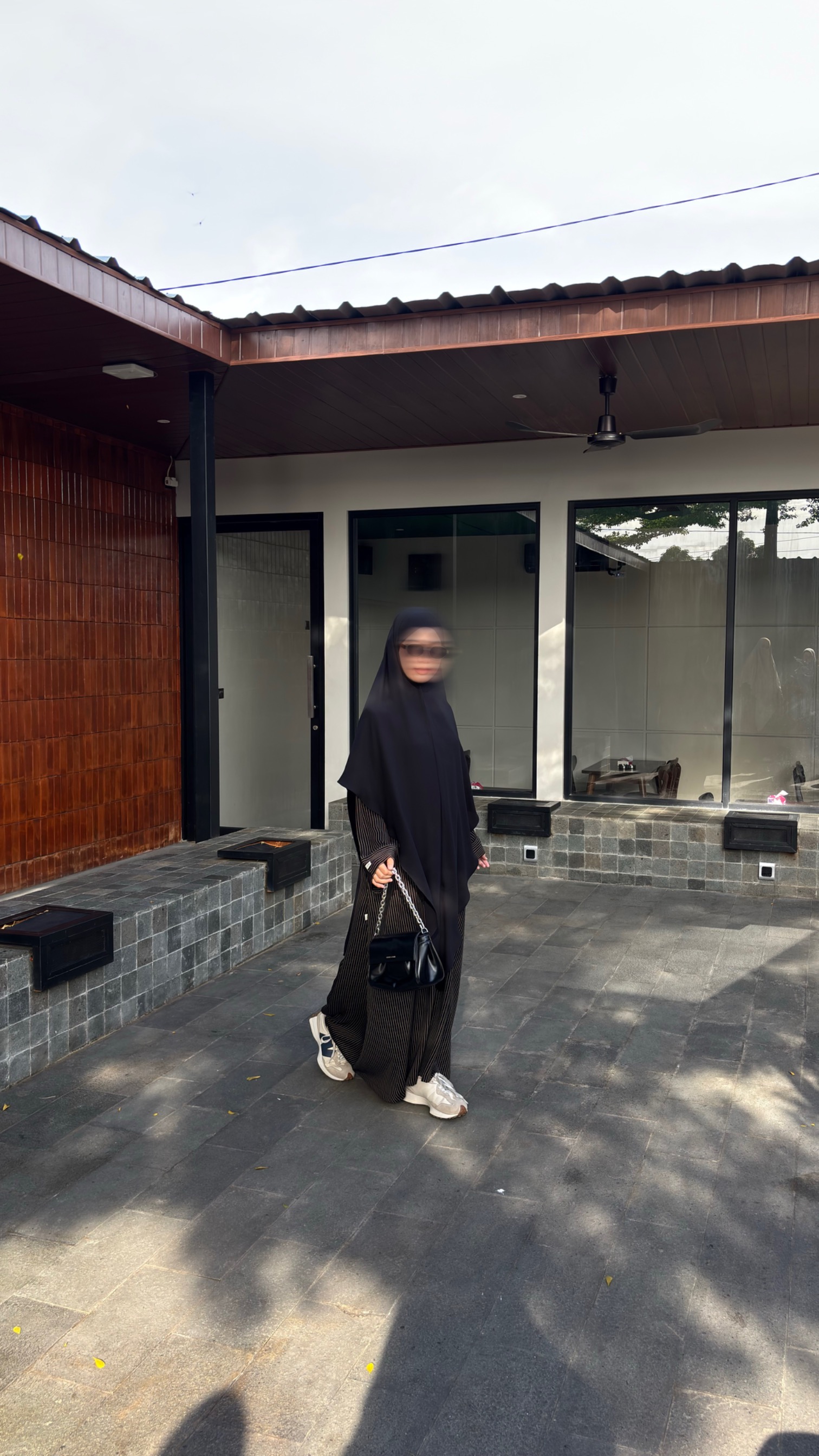 Saýeda - Lana Stripe Abaya